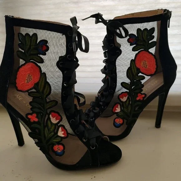 Chase + Chloe Mesh Embroidered Ankle Boots (Size 7) - Picture 3 of 3